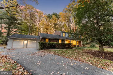 23919 Log House Rd, Gaithersburg, MD 20882