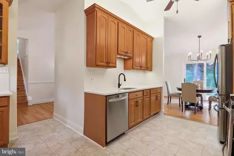 14233 Piccadilly Rd, Silver Spring, MD 20906 photo 12