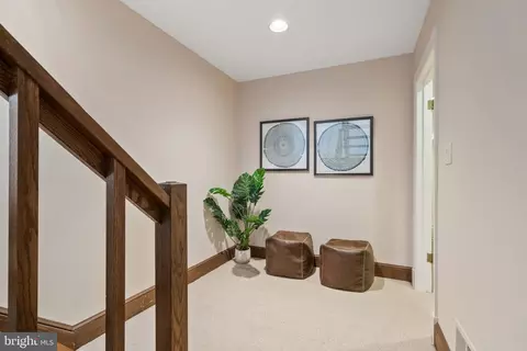 Entry Way - 2008 Rebecca Ct, Silver Spring, MD 20906 photo 8 of 14