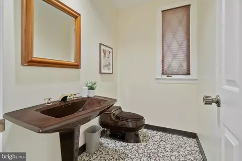 Bath - 2008 Rebecca Ct, Silver Spring, MD 20906 photo 1 of 10