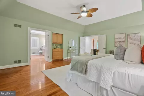 Bedroom - 2008 Rebecca Ct, Silver Spring, MD 20906 photo 5 of 15