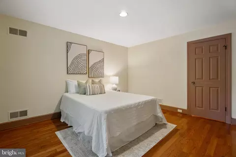 Bedroom - 2008 Rebecca Ct, Silver Spring, MD 20906 photo 10 of 15