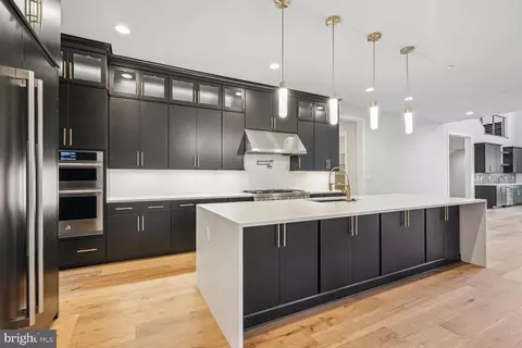 6821 Silver Linden St, Bethesda, MD 20817