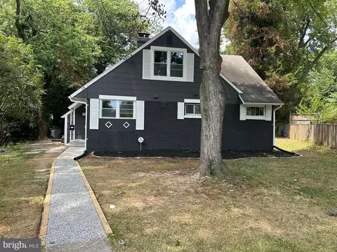 6 Cedar Ct, Rockville, MD 20851