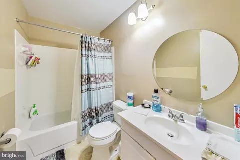 Bath - 6 Normandy Square Ct #2CC, Silver Spring, MD 20906 photo 2 of 2