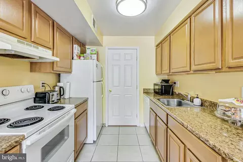Kitchen - 6 Normandy Square Ct #2CC, Silver Spring, MD 20906 photo 2 of 2