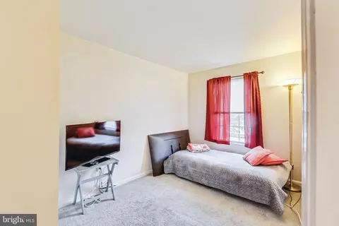 Bedroom - 6 Normandy Square Ct #2CC, Silver Spring, MD 20906 photo 4 of 5