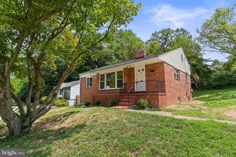 301 E Schuyler Rd, Silver Spring, MD 20901 photo 2