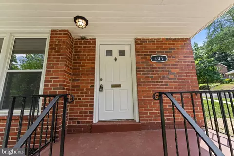 301 E Schuyler Rd, Silver Spring, MD 20901 photo 4