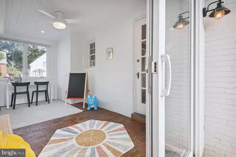 Exterior - 614 Pershing Dr, Silver Spring, MD 20910 photo 4 of 16