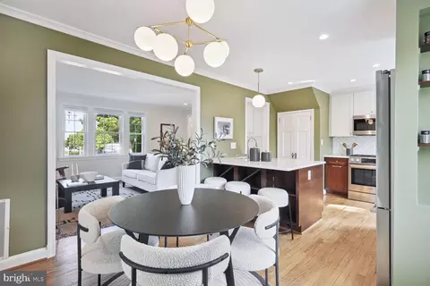 Dining - 614 Pershing Dr, Silver Spring, MD 20910 photo 1 of 3