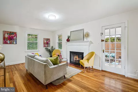 9628 Brunett Ave, Silver Spring, MD 20901 photo 2