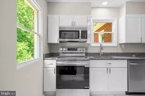 Kitchen - 1116 W Nolcrest Dr, Silver Spring, MD 20903 photo 2 of 2