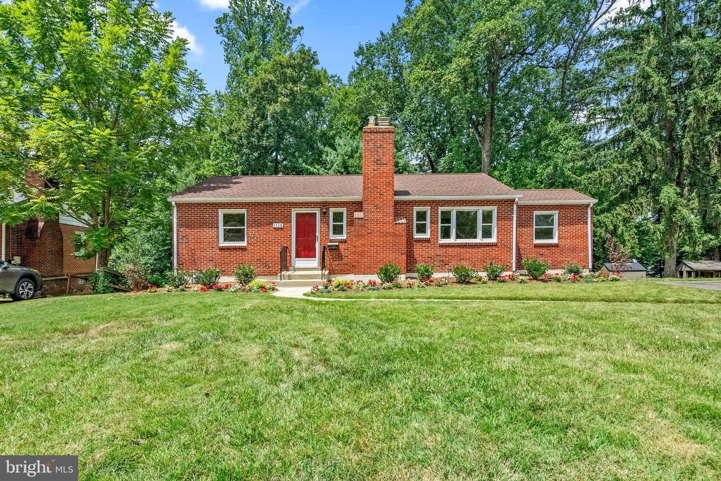 Exterior - 1116 W Nolcrest Dr, Silver Spring, MD 20903 photo 2 of 8