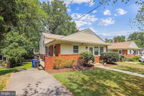 3905 Adams Dr, Silver Spring, MD 20902 photo 5