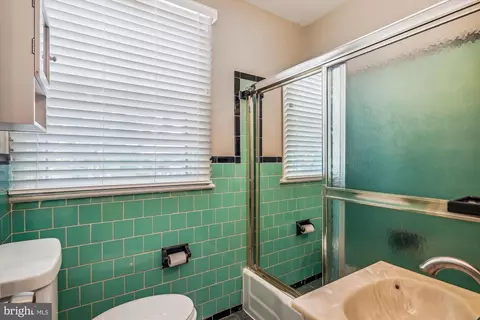 3905 Adams Dr, Silver Spring, MD 20902 photo 40