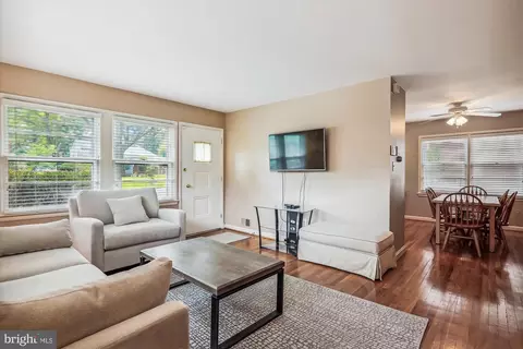 3905 Adams Dr, Silver Spring, MD 20902 photo 17
