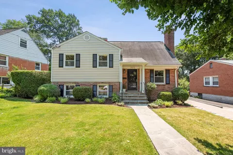 11112 Dewey Rd, Kensington, MD 20895