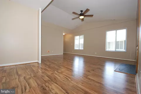 3644 Edelmar Ter #122-B, Silver Spring, MD 20906 photo 3