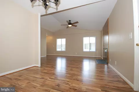 3644 Edelmar Ter #122-B, Silver Spring, MD 20906 photo 7