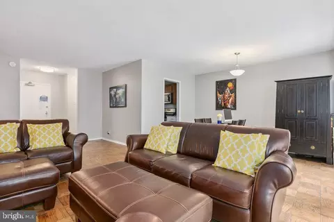 4515 Willard Ave #612S, Chevy Chase, MD 20815