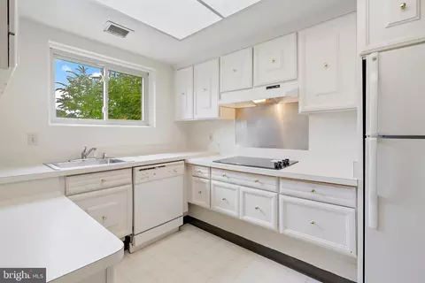 3306 Gleneagles Dr #80-D, Silver Spring, MD 20906 photo 13