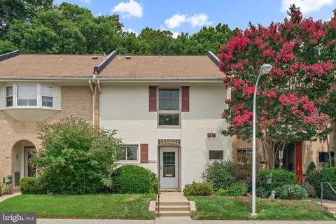 3306 Gleneagles Dr #80-D, Silver Spring, MD 20906 photo 4