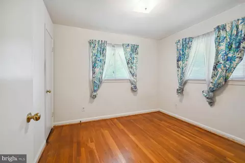 11500 Mapleview Dr, Silver Spring, MD 20902 photo 12