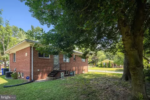 11500 Mapleview Dr, Silver Spring, MD 20902 photo 6