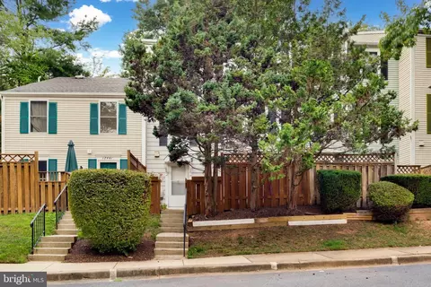 13439 Whitechurch Cir, Germantown, MD 20874