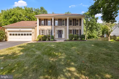 17352 Founders Mill Dr, Derwood, MD 20855