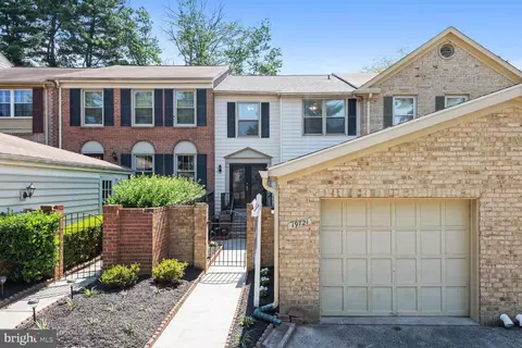 19721 Greenside Ter, Montgomery Village, MD 20886