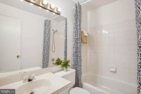 2982 Schubert Dr #16, Silver Spring, MD 20904 photo 21