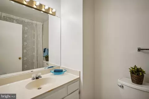 2982 Schubert Dr #16, Silver Spring, MD 20904 photo 18