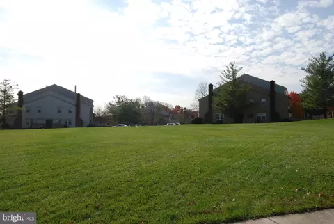 2982 Schubert Dr #16, Silver Spring, MD 20904 photo 9