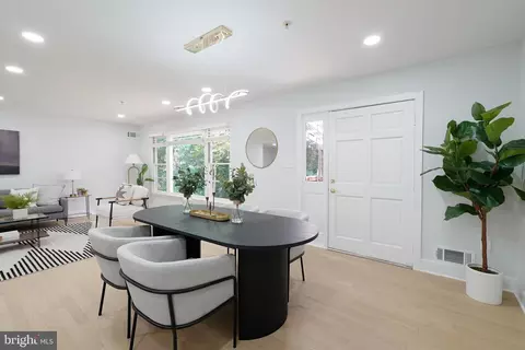 912 Devere Dr, Silver Spring, MD 20903 photo 11