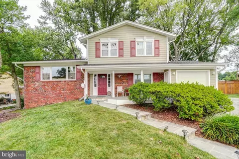 14226 Greenspan Ln, Rockville, MD 20853