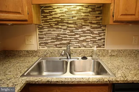 11223 Watermill Ln, Silver Spring, MD 20902 photo 8