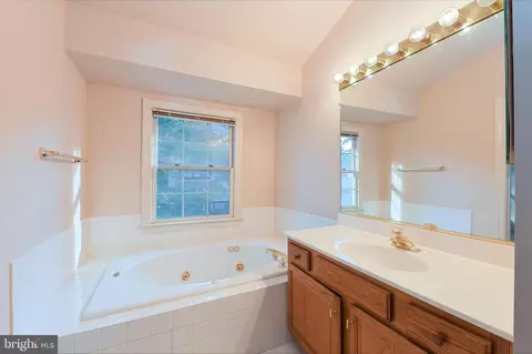 11223 Watermill Ln, Silver Spring, MD 20902 photo 37