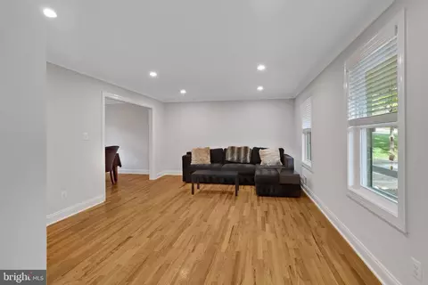 1309 Gresham Rd, Silver Spring, MD 20904 photo 2