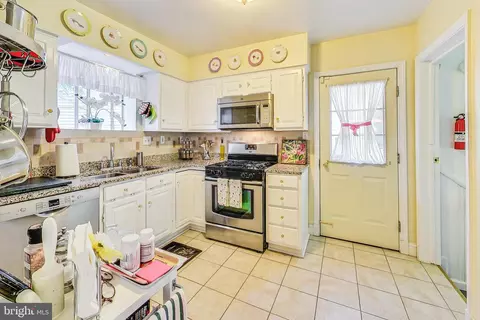Kitchen - 10404 Grandin Rd, Silver Spring, MD 20902 photo 1 of 2