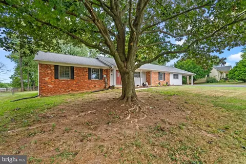 26619 High St, Damascus, MD 20872 photo 3