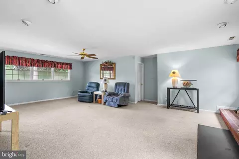 26619 High St, Damascus, MD 20872 photo 5