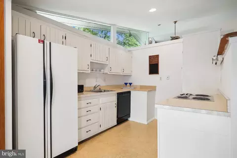 3607 Spruell Dr, Silver Spring, MD 20902 photo 10