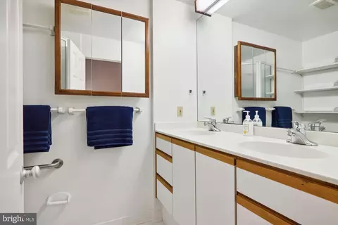 3607 Spruell Dr, Silver Spring, MD 20902 photo 15
