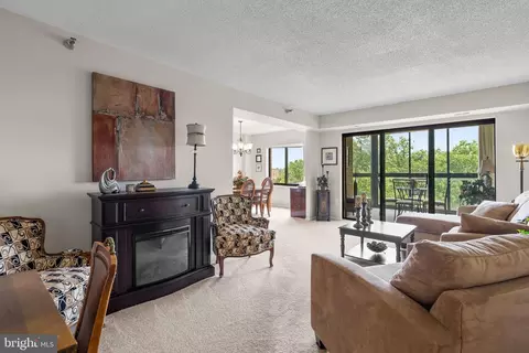 3310 N Leisure World Blvd #927, Silver Spring, MD 20906 photo 5