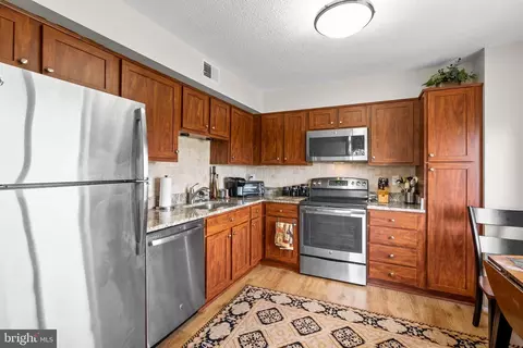 3310 N Leisure World Blvd #927, Silver Spring, MD 20906 photo 16