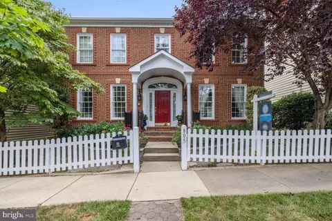 805 Linslade St, Gaithersburg, MD 20878