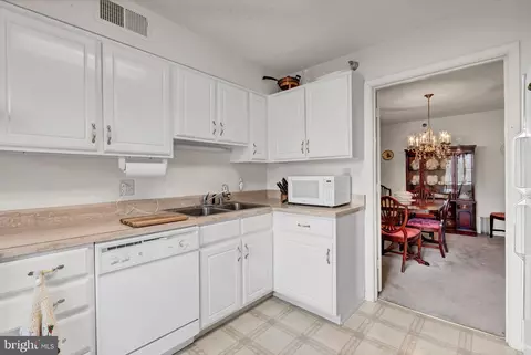 14801 Pennfield Cir #312, Silver Spring, MD 20906 photo 11
