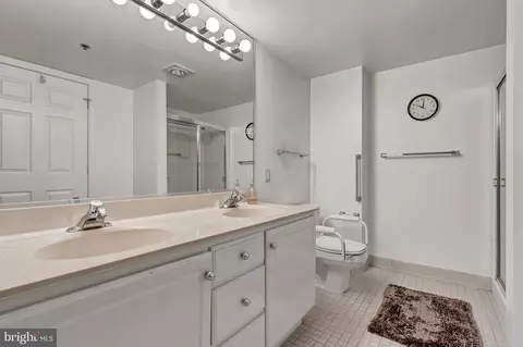 14801 Pennfield Cir #312, Silver Spring, MD 20906 photo 21